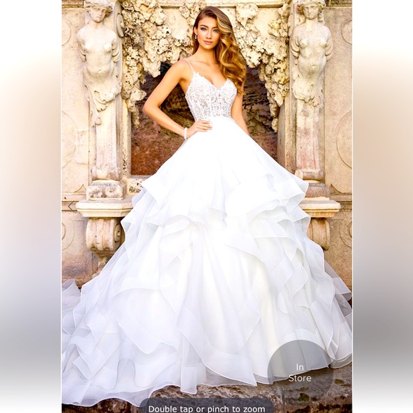 Martin thornburg 218221 ivory bridal gown size 14